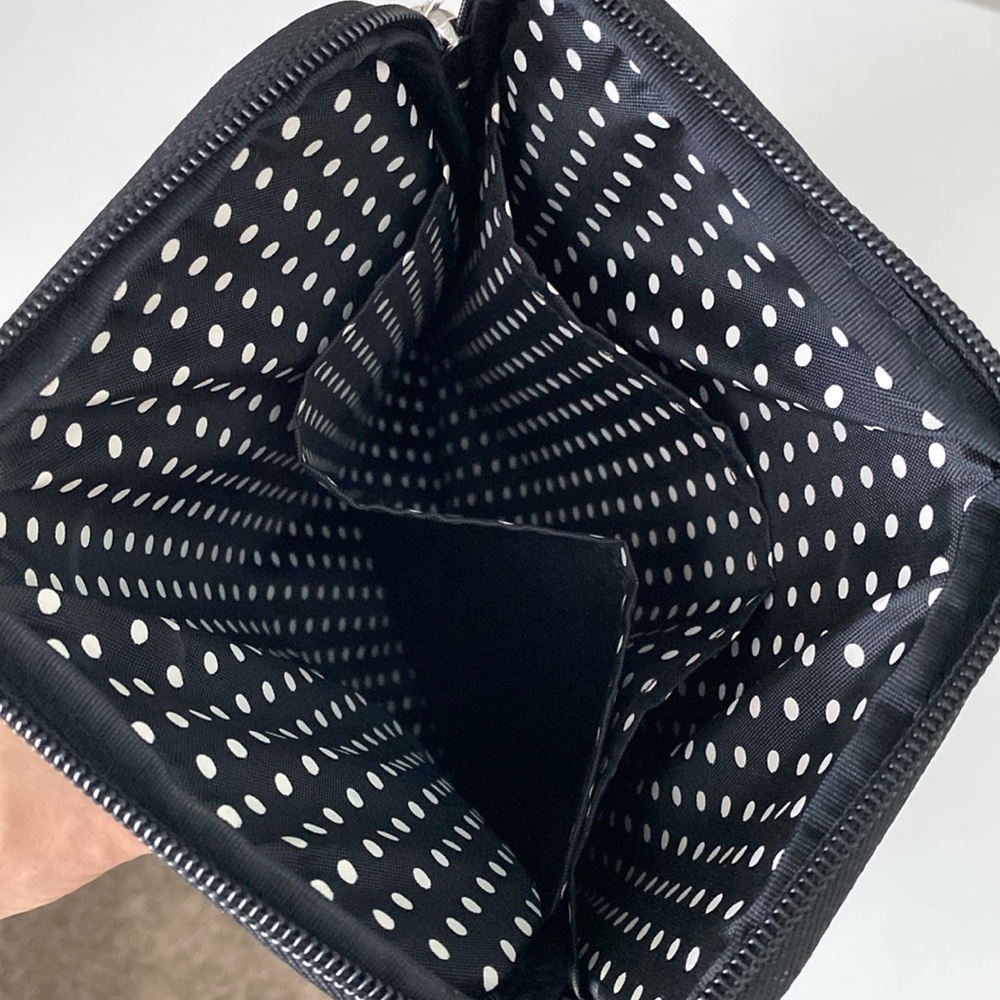 Disney D-Tech Minnie Mouse iPad case - Picture 4 of 7